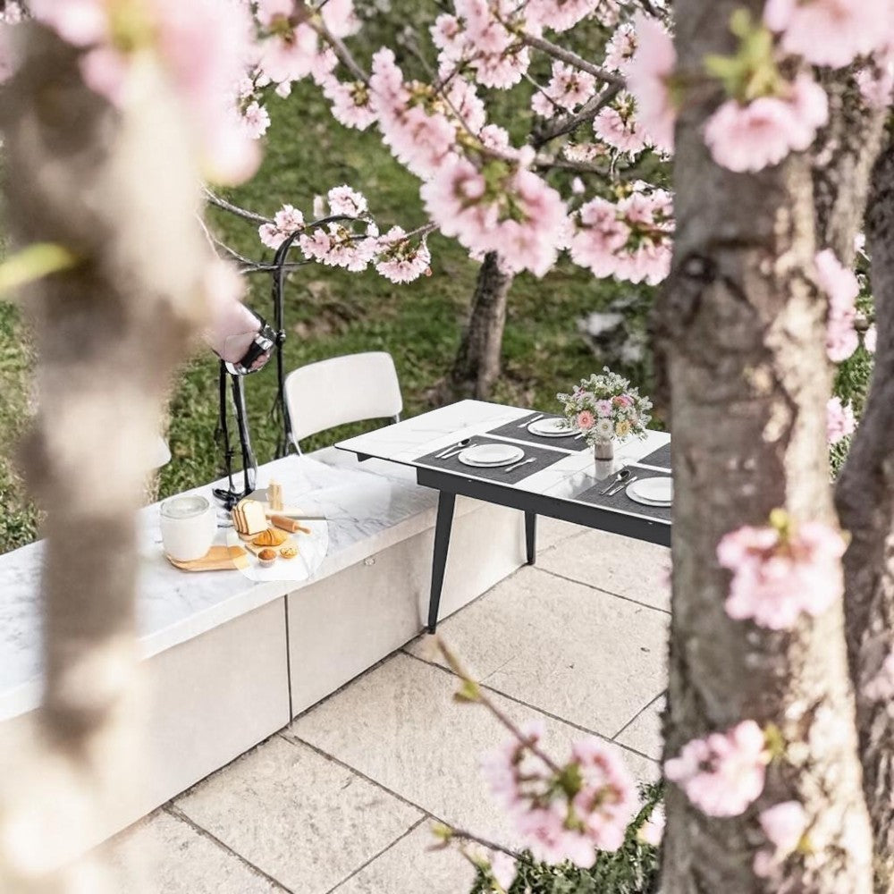 Lioro Extendable Dining Table